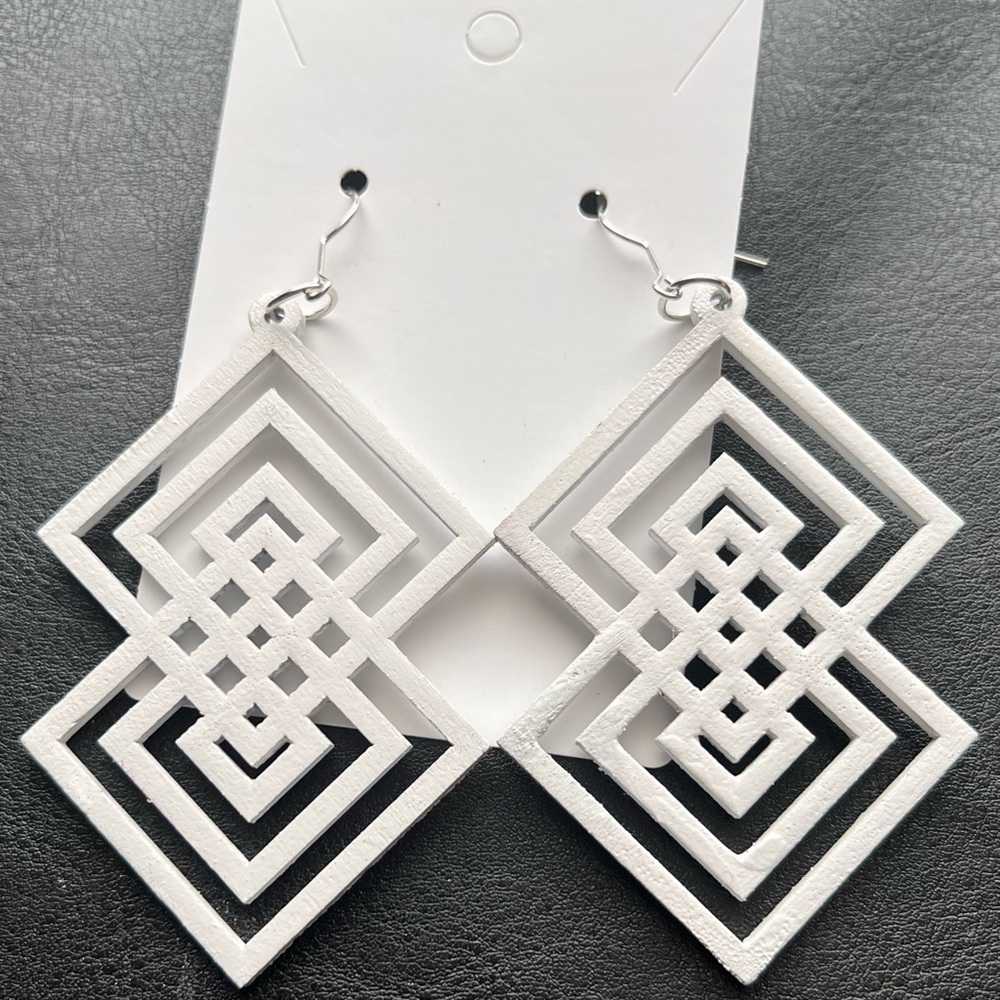 White wood earrings